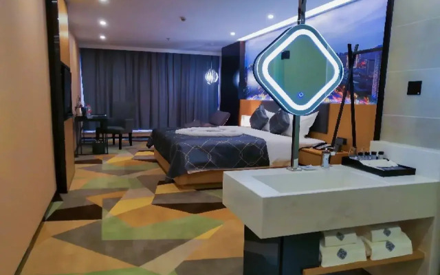 Chonpines Hotels·Guangyuan Nanhe Central Plaza