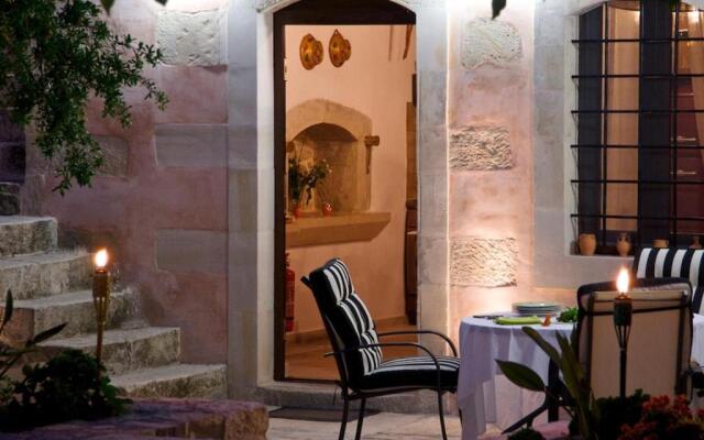 Eleni's Stately Home, picturesque location, By ThinkVilla