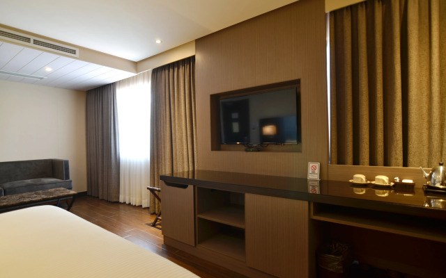 Pearl Garden Hotel