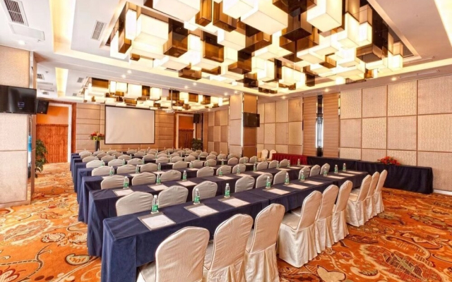 Complex International Hotel