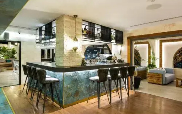 Ramada Olivie Nazareth