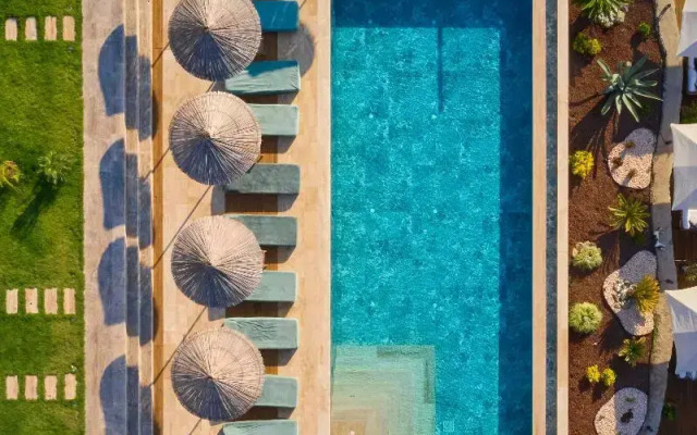 niXie Hotel & Beach