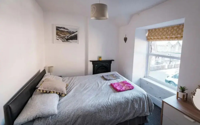 Park Square Retreat in Blaenau