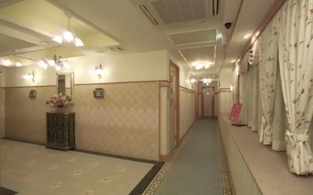 EXECUTIVE HOTEL GRAND GARDEN - Adult only