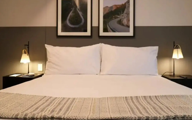 w Perfect 2BR in the Heart of Miraflores