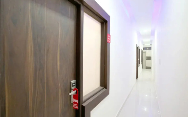 OYO 11034 Hotel JD Plaza