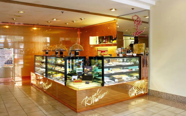 Regal Riverside Hotel