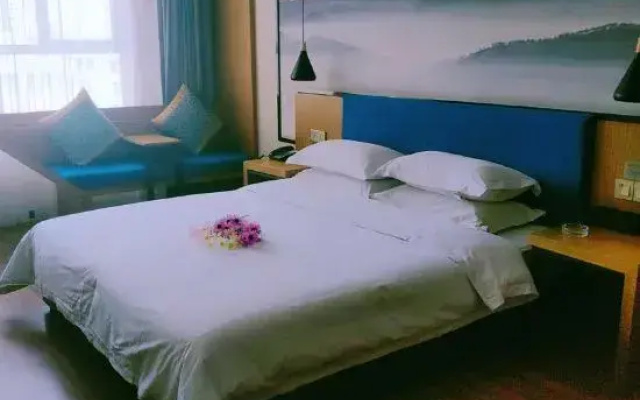 Longfengyuan Hotel