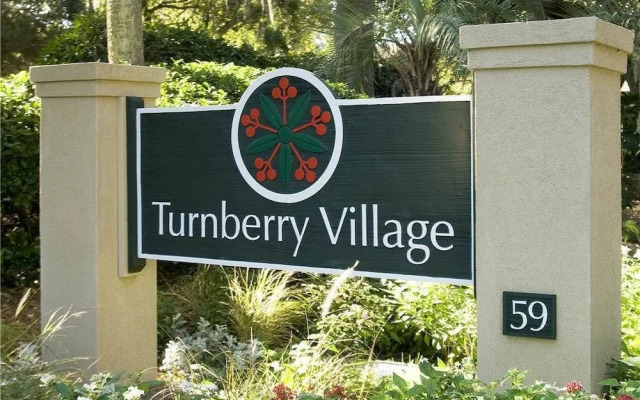 Turnberry 251 by RedAwning