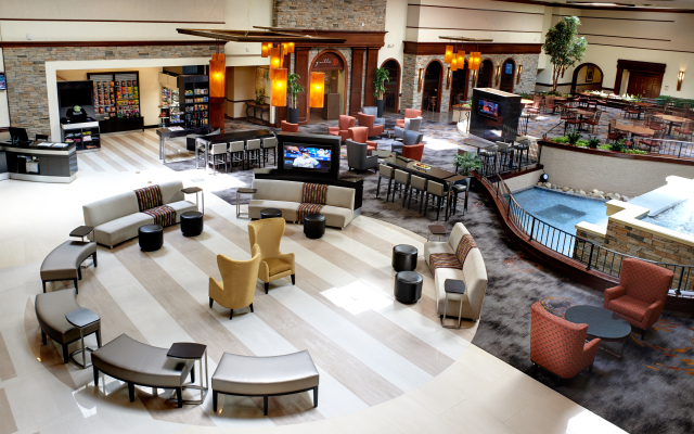 DoubleTree by Hilton Detroit - Dearborn