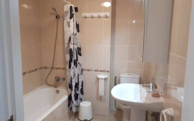 Calle Miguel de Cervantes | 6  Pax | First Line | 3687-AW