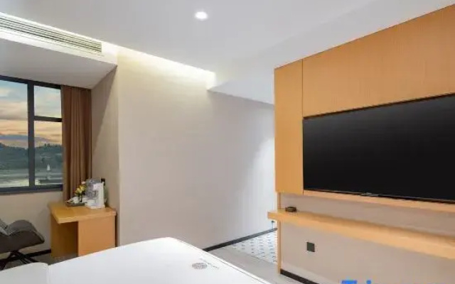 Yueyou Holiday S Hotel (Jiefang Road Riverside Park)