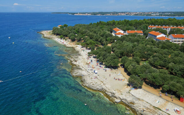 Lanterna Resort