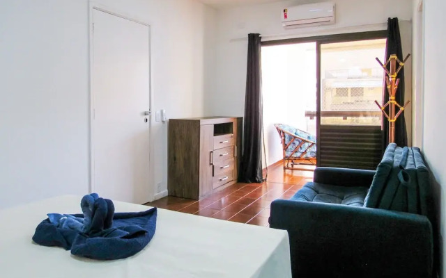 Apto a 200 m da Praia das Pitangueiras-guaruj SP