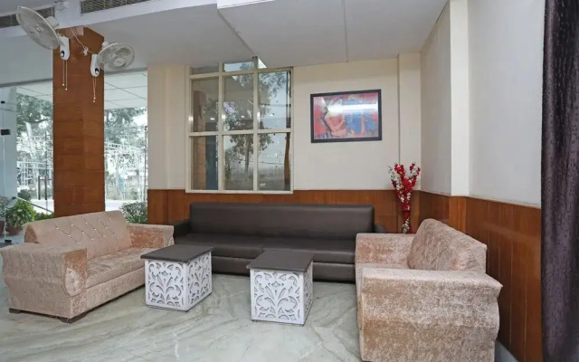 Moriya Palace By OYO Rooms