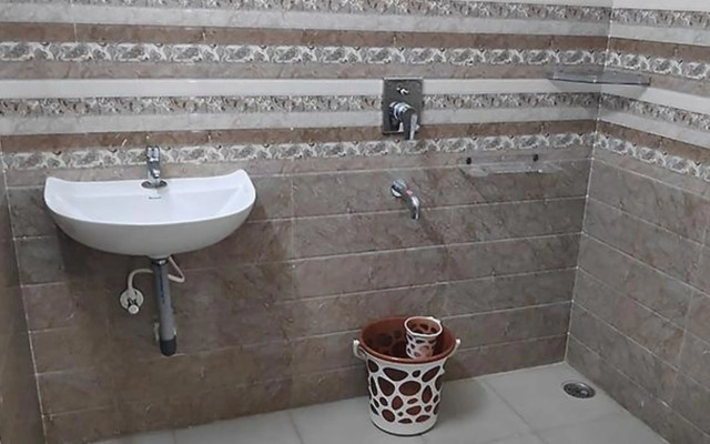 Fabhotel Karthikeya Residency