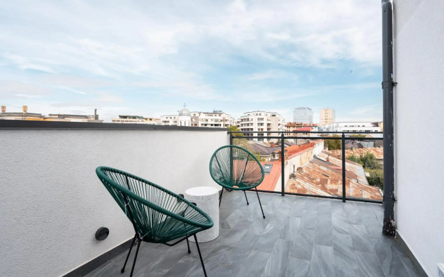 Sunflower- Designer 2R apartment near Piata Unirii with circular terrace
