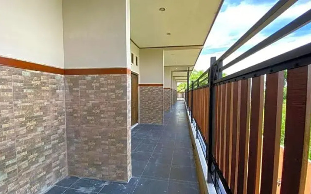 RedDoorz near Mojokerto Train Station