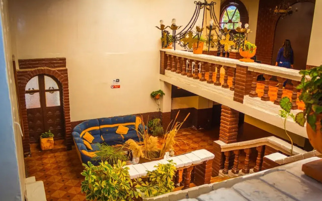 Hotel Yamor Continental