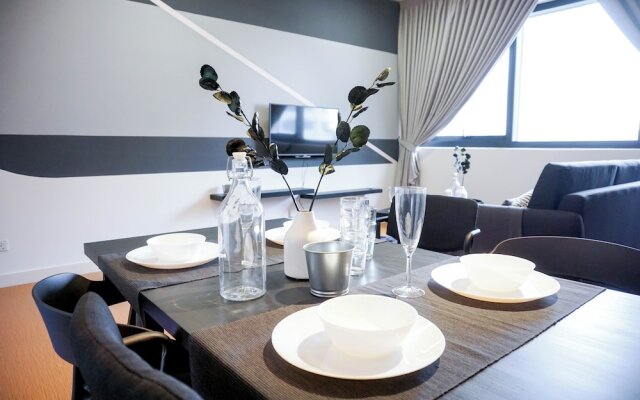 The Hub SS2 by manatidur