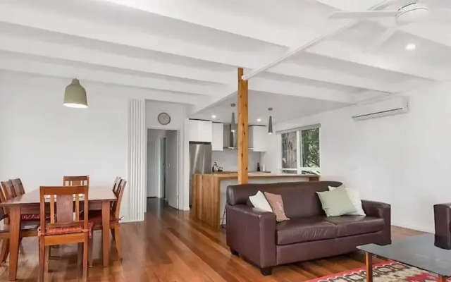 Whispering Gums Lorne Ocean Views Pet Friendly EV Charger