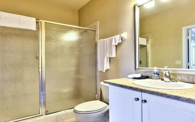 Casabella Golf 2 Bedroom Home by NFVH
