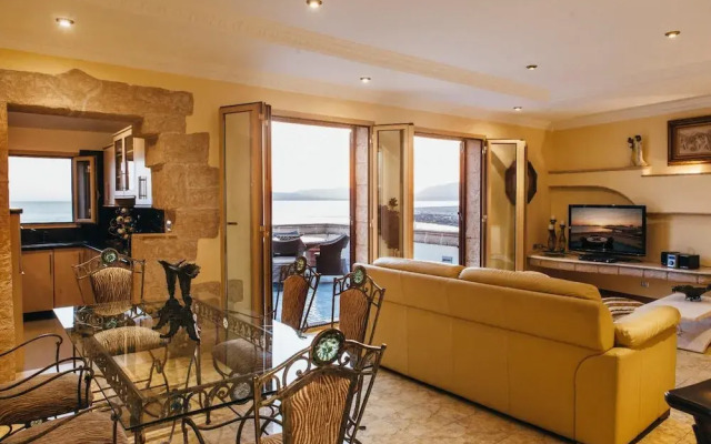 Blue Terrace Panoramic Sea View In The Old Town