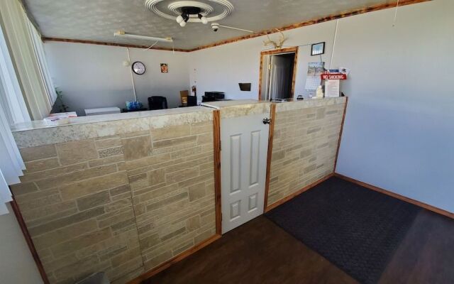 Marion Gray Plaza Motel