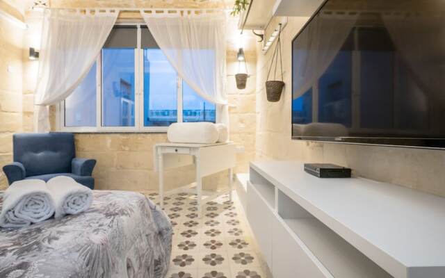 Valletta South Street Apartment