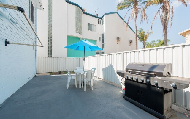 Sand Beach House - breathtaking view, and amazing position directly opposite the beach!