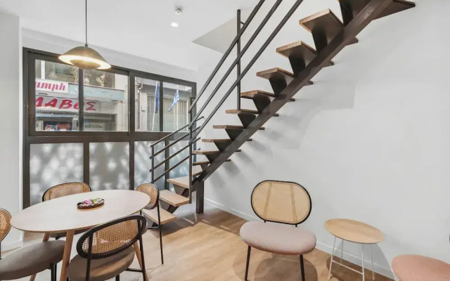 limehome Piraeus Olive
