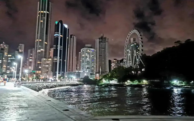 Apartamento Na Av Atlantica Com Ar Condicionado