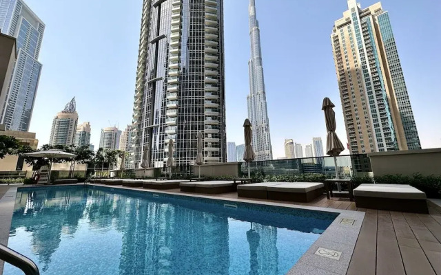LuxBnB Dubai Opera Act-1 Boulevard Views