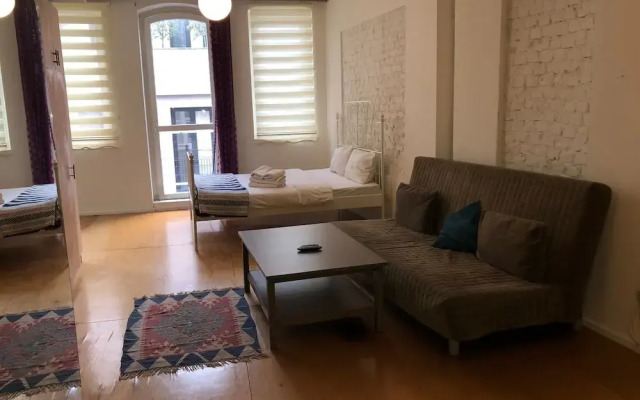 Mayer Sahkulu Suites