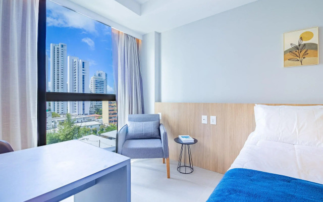 Rooftop #605 - Suíte em Boa Viagem por Carpediem