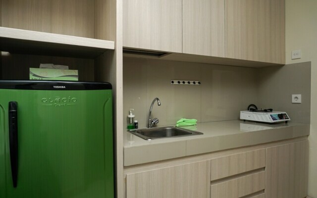 Furnished Studio with Pool View at Puri Orchard Apartment