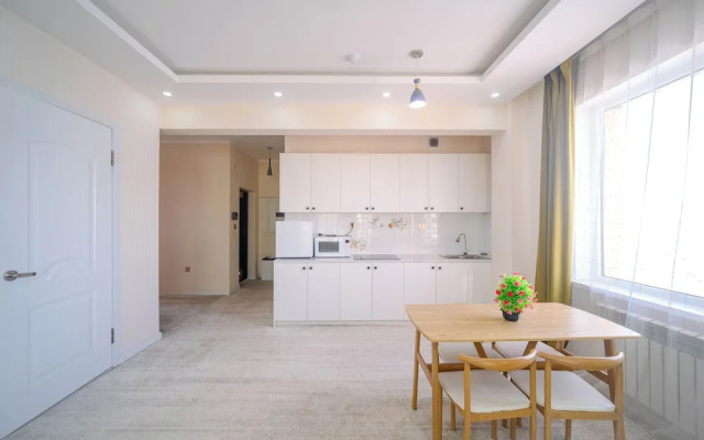 Eagle Town Service Apartment