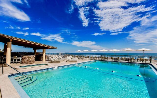 Georgian Inn Beach Club