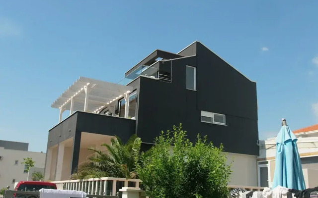 Villa TINA