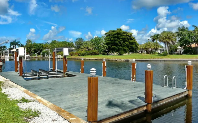 Boaters Paradise With Unmatched Water Views