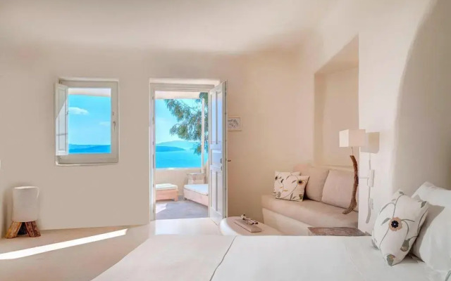 Mystique, a Luxury Collection Hotel, Santorini