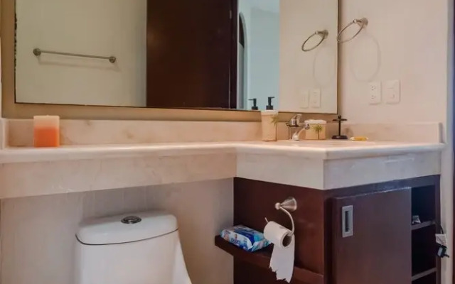 3B / 3.5 B Marina Front Ph with Private Solarium