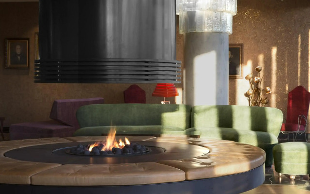 Ovolo Nishi