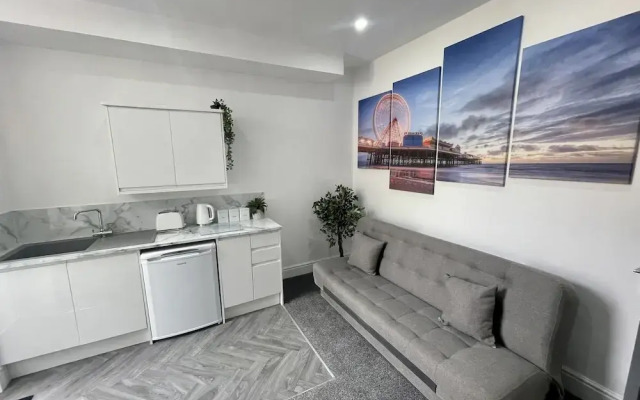 Osborne Luxury Hot Tub and Jacuzzi Suites