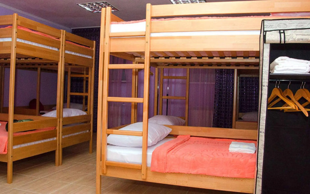 BALLET Hostel