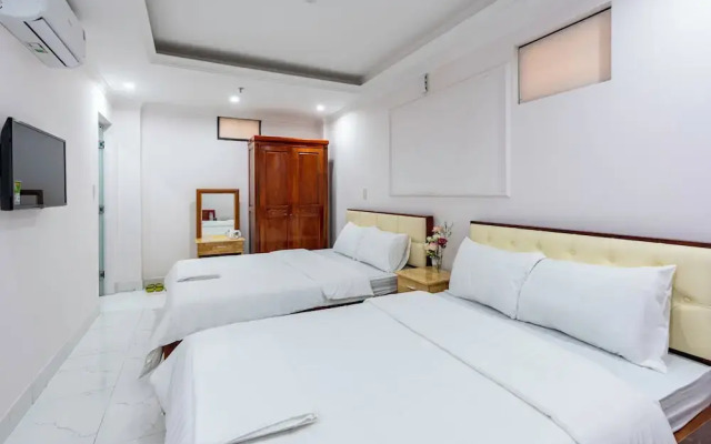 Light Hotel