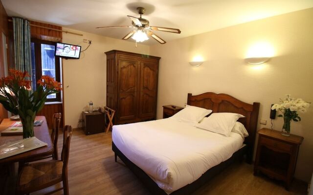 Hostellerie Gourmande Mère Biquette