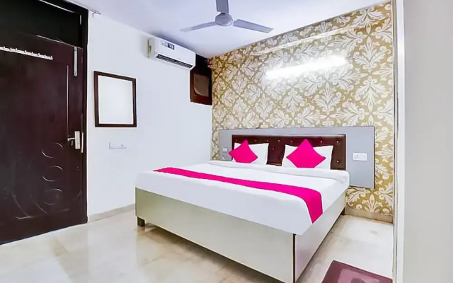 Roomshala 118 Hotel Acclaim 7 sky