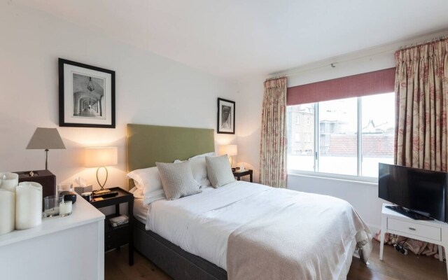 Bright 2 Bedroom Apartment Chelsea