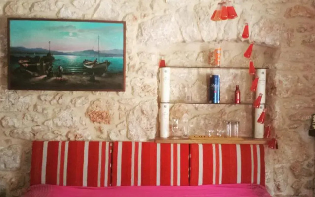 Niko's Stone Guest House